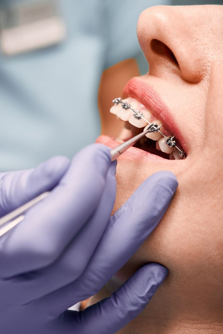 Clinic reception with a tooth-shaped decor centerpiece